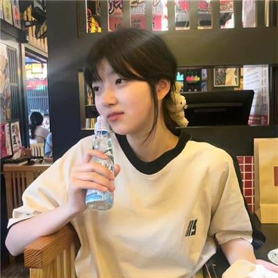 了不起的谢轻轻